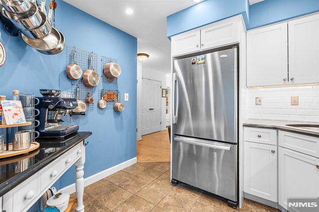 6 New Bedford Road D, West Milford, NJ 07480