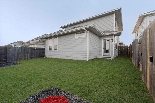 284 Delta CRST, Maxwell, TX 78656