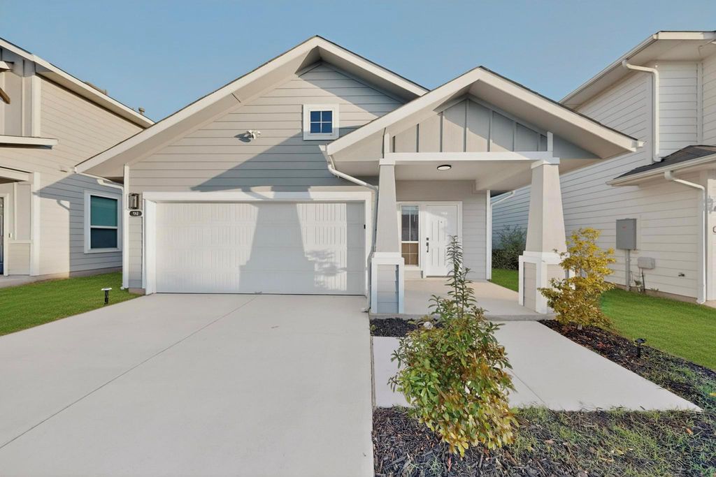 284 Delta CRST, Maxwell, TX 78656