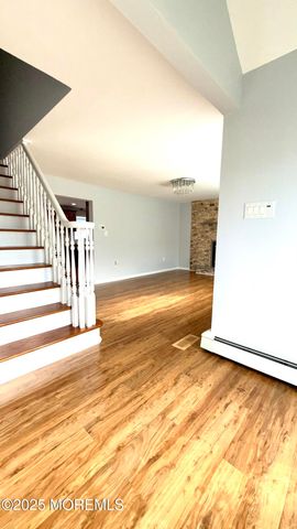 27 3rd Avenue, Toms River, NJ 08757