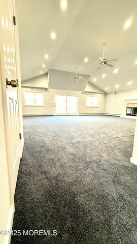 27 3rd Avenue, Toms River, NJ 08757