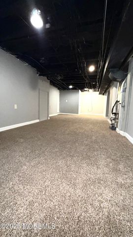 27 3rd Avenue, Toms River, NJ 08757