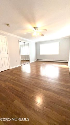 27 3rd Avenue, Toms River, NJ 08757
