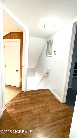 27 3rd Avenue, Toms River, NJ 08757
