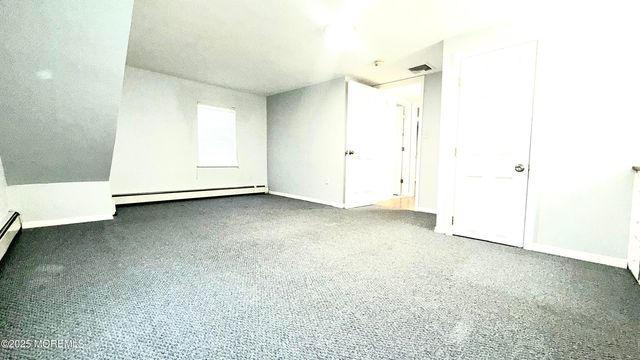 27 3rd Avenue, Toms River, NJ 08757