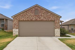 11832 NW 94th Street, Yukon, OK 73099