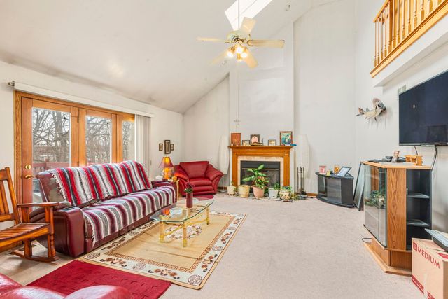 156 Winston Drive, Bolingbrook, IL 60440