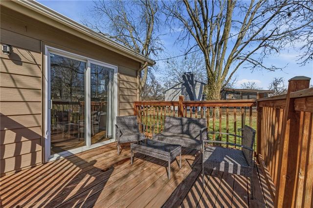 13621 W 90th Place, Lenexa, KS 66206
