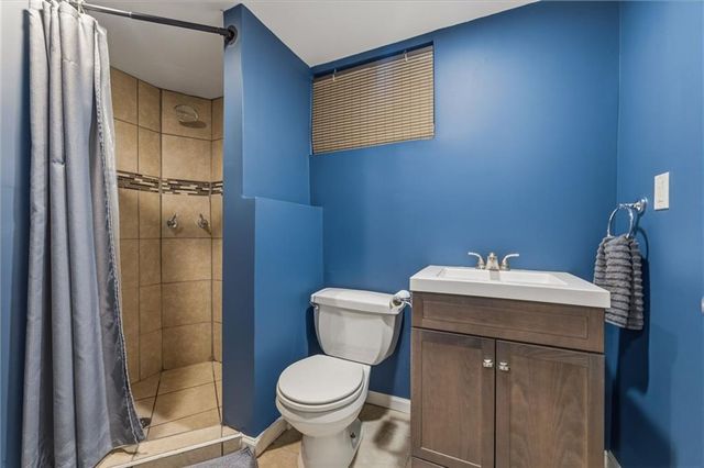 13621 W 90th Place, Lenexa, KS 66206