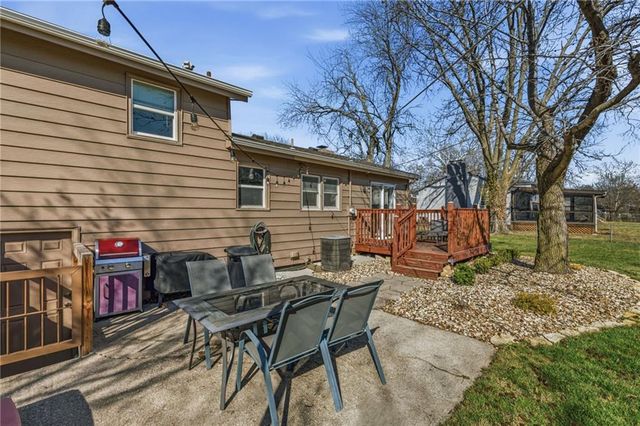 13621 W 90th Place, Lenexa, KS 66206