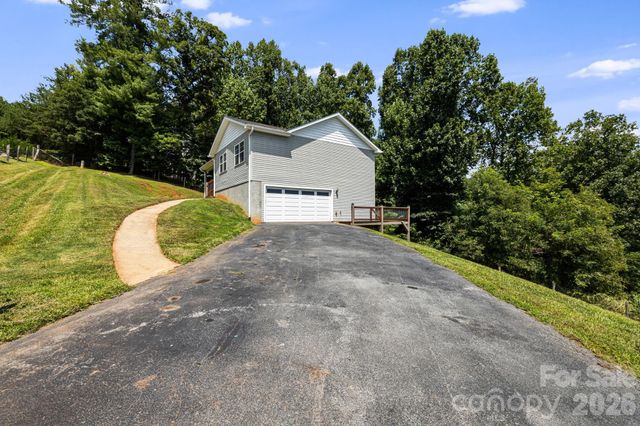 184 Scarlett Ridge Drive, Marshall, NC 28753