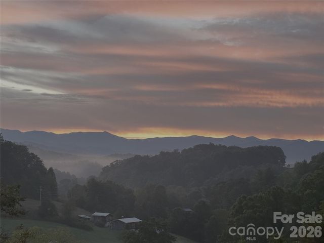 184 Scarlett Ridge Drive, Marshall, NC 28753