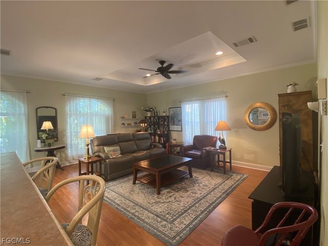 5517 Salem LN, North Fort Myers, FL 33917