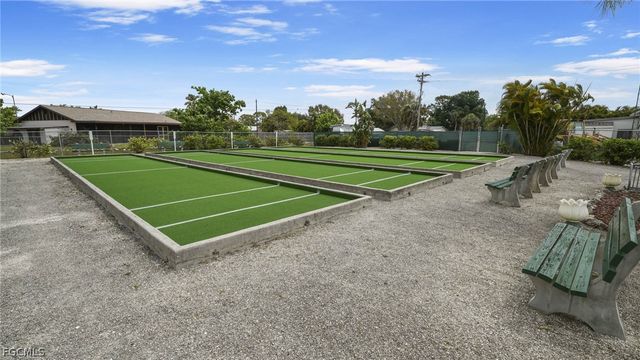 5517 Salem LN, North Fort Myers, FL 33917