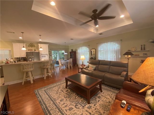 5517 Salem LN, North Fort Myers, FL 33917