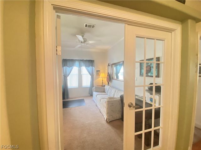 5517 Salem LN, North Fort Myers, FL 33917