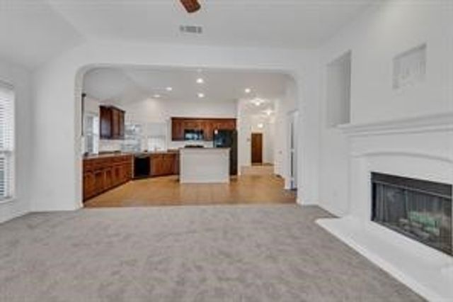 13117 N Larks View Point, Fort Worth, TX 76244