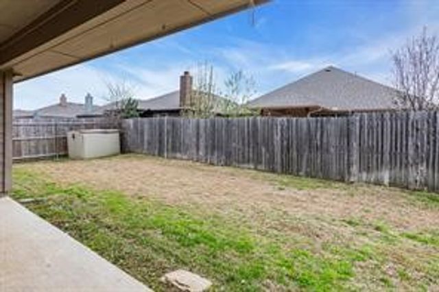 13117 N Larks View Point, Fort Worth, TX 76244
