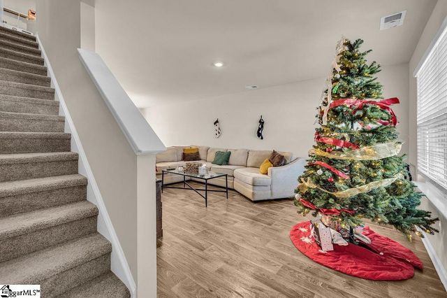 127 Myers Lane, Laurens, SC 29360