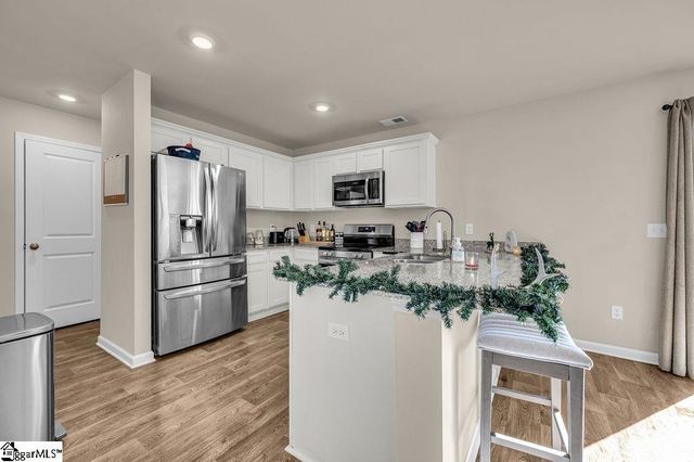 127 Myers Lane, Laurens, SC 29360