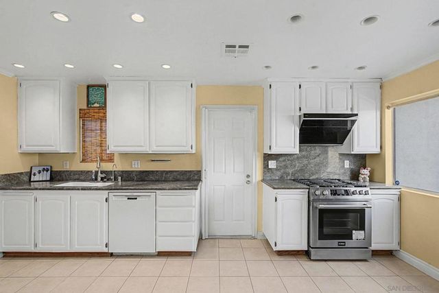10621 Keith, Santee, CA 92071
