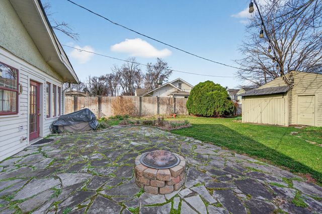 813 Barrow Ct, Columbia, TN 38401