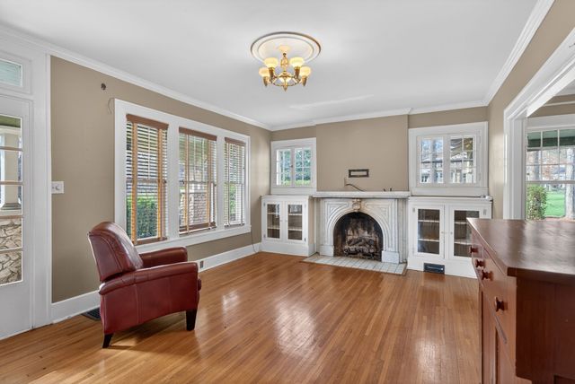 813 Barrow Ct, Columbia, TN 38401