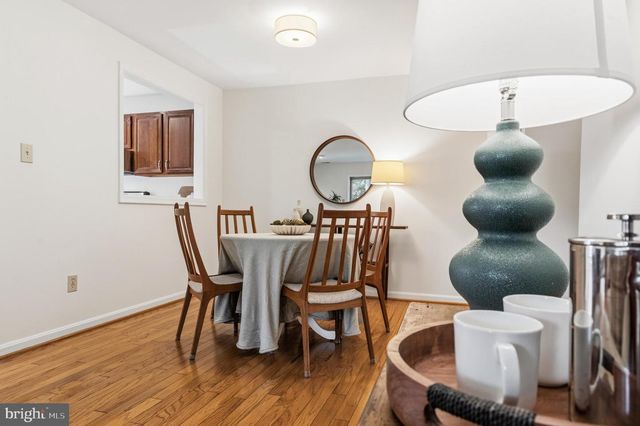 10026 OAKTON TERRACE RD, Oakton, VA 22124