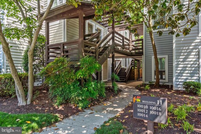 10026 OAKTON TERRACE RD, Oakton, VA 22124