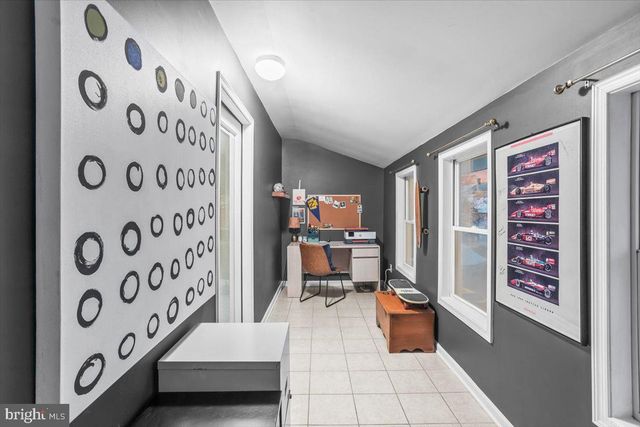 36 E BROADWAY, Etters, PA 17319