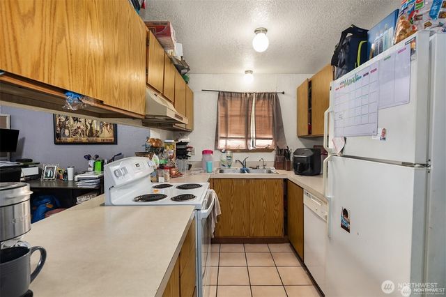 2810 D Place SE, Auburn, WA 98002