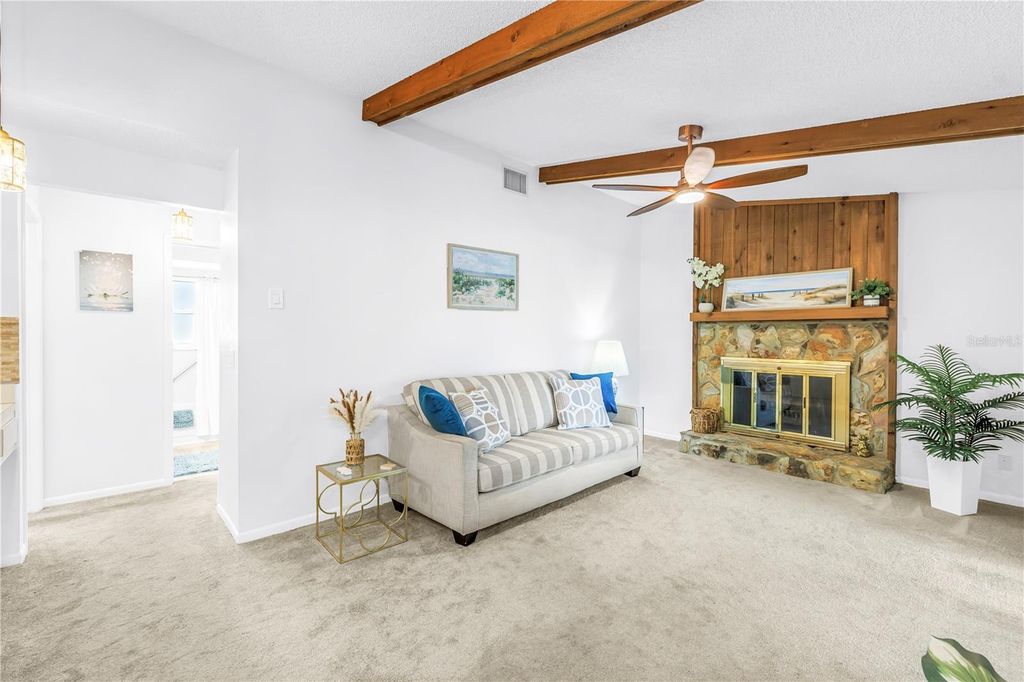 Image 20 of property listing at 1666 MONTEREY DRIVE, Clearwater, FL 33756