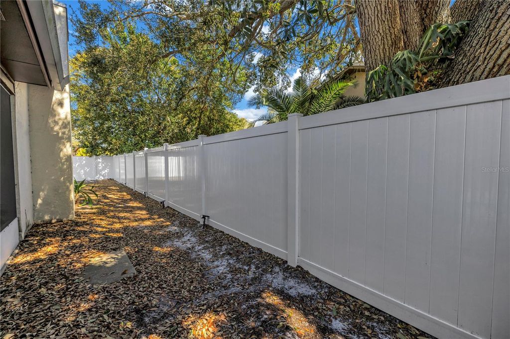 Image 39 of property listing at 1666 MONTEREY DRIVE, Clearwater, FL 33756