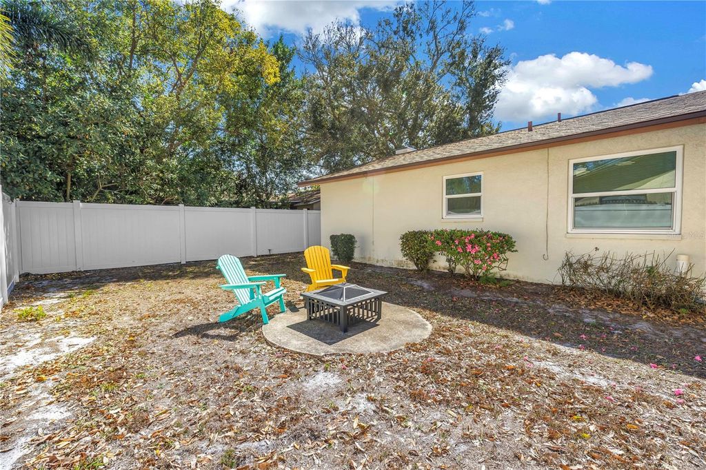 Image 42 of property listing at 1666 MONTEREY DRIVE, Clearwater, FL 33756