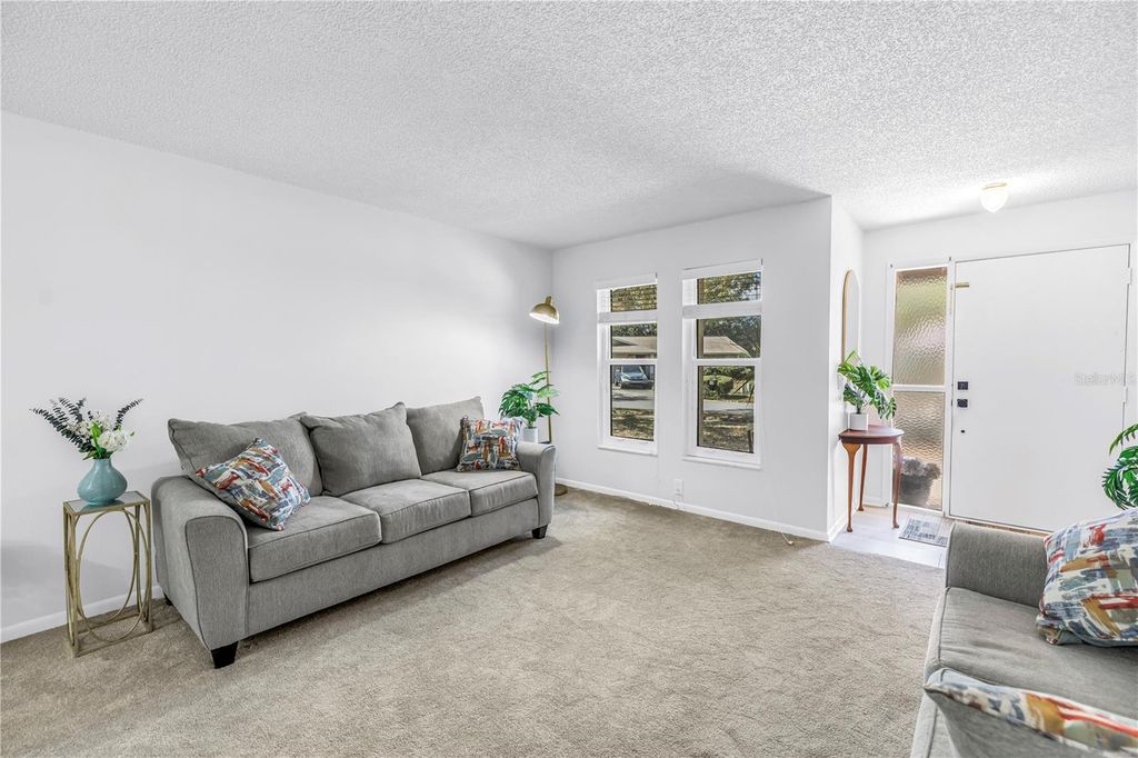 Image 10 of property listing at 1666 MONTEREY DRIVE, Clearwater, FL 33756