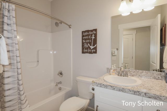 7960 Eagles Roost Trail 99, Hudsonville, MI 49426