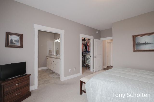 7960 Eagles Roost Trail 99, Hudsonville, MI 49426