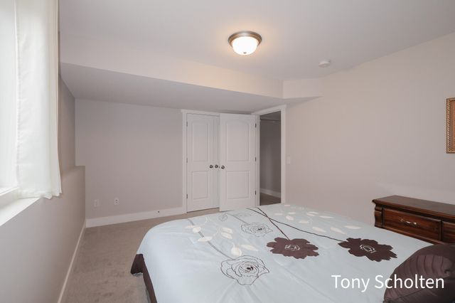 7960 Eagles Roost Trail 99, Hudsonville, MI 49426