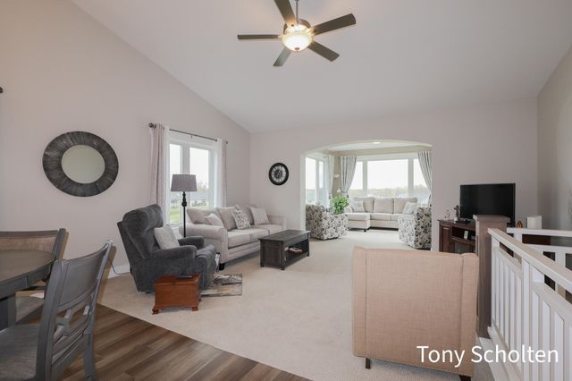 7960 Eagles Roost Trail 99, Hudsonville, MI 49426