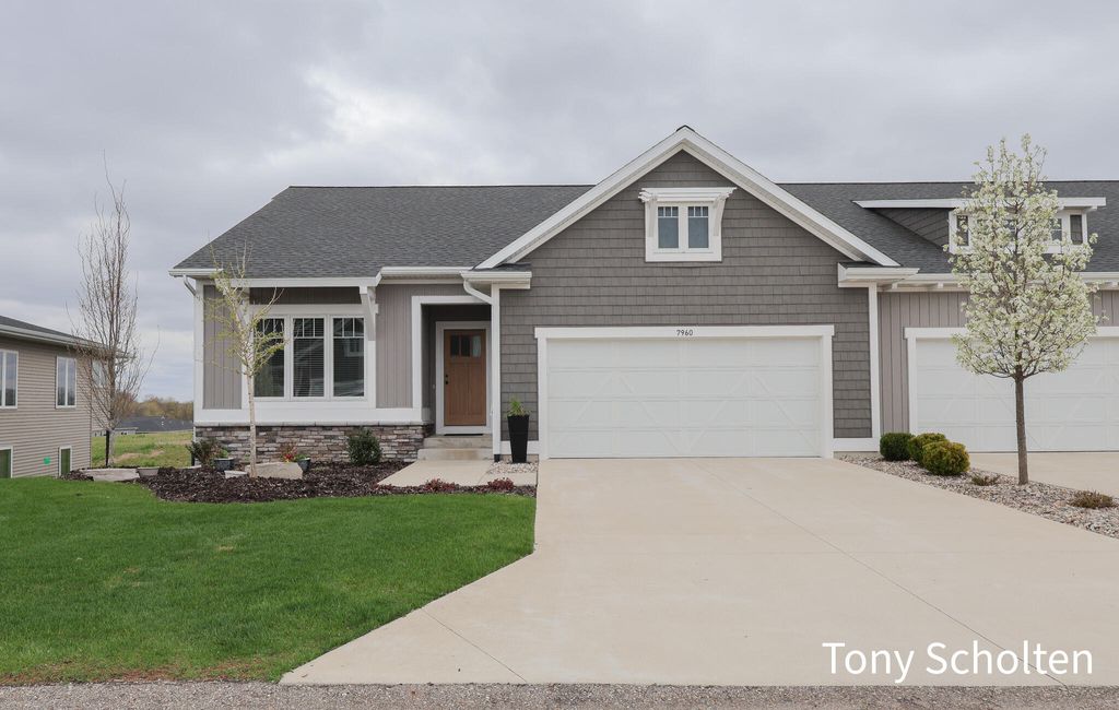 7960 Eagles Roost Trail 99, Hudsonville, MI 49426