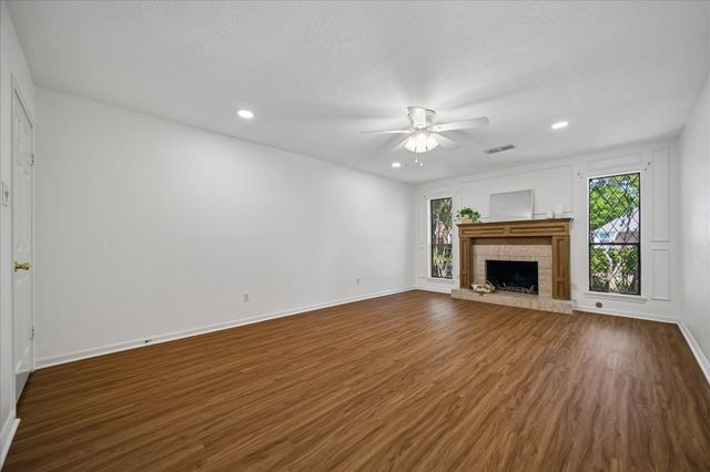 3819 Pleasant Valley Drive, Missouri City, TX 77459