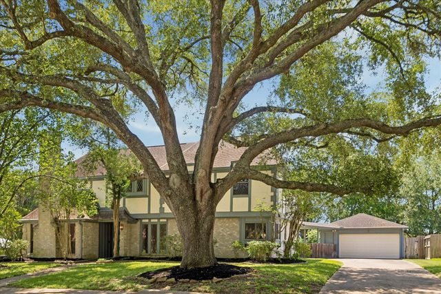 3819 Pleasant Valley Drive, Missouri City, TX 77459
