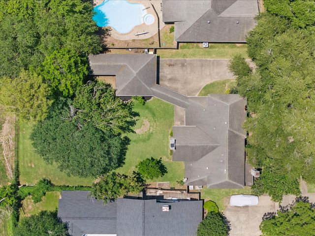 3819 Pleasant Valley Drive, Missouri City, TX 77459