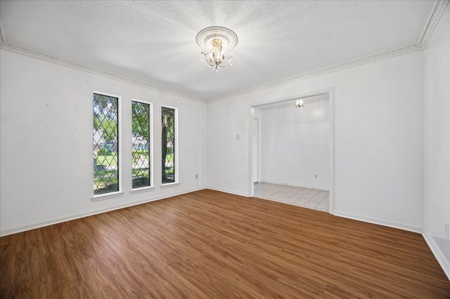 3819 Pleasant Valley Drive, Missouri City, TX 77459