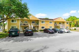 202 Palm Beach Trace Drive 202, Royal Palm Beach, FL 33411