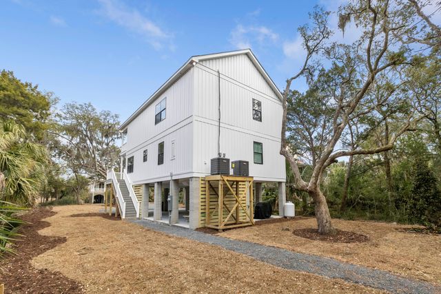 3506 Myrtle Street, Edisto Island, SC 29438