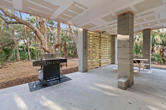 3506 Myrtle Street, Edisto Island, SC 29438