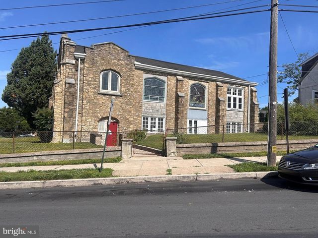 531 E MARSHALL ST, Norristown, PA 19401