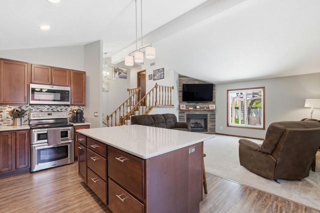 8220 208th Street W, Lakeville, MN 55044
