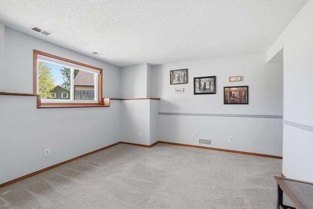 8220 208th Street W, Lakeville, MN 55044